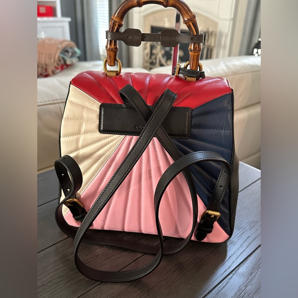 Authentic GUCCI - Queen Margaret Bee Bamboo Top Handle Quilted Leather Backpack - Picture 4 of 12